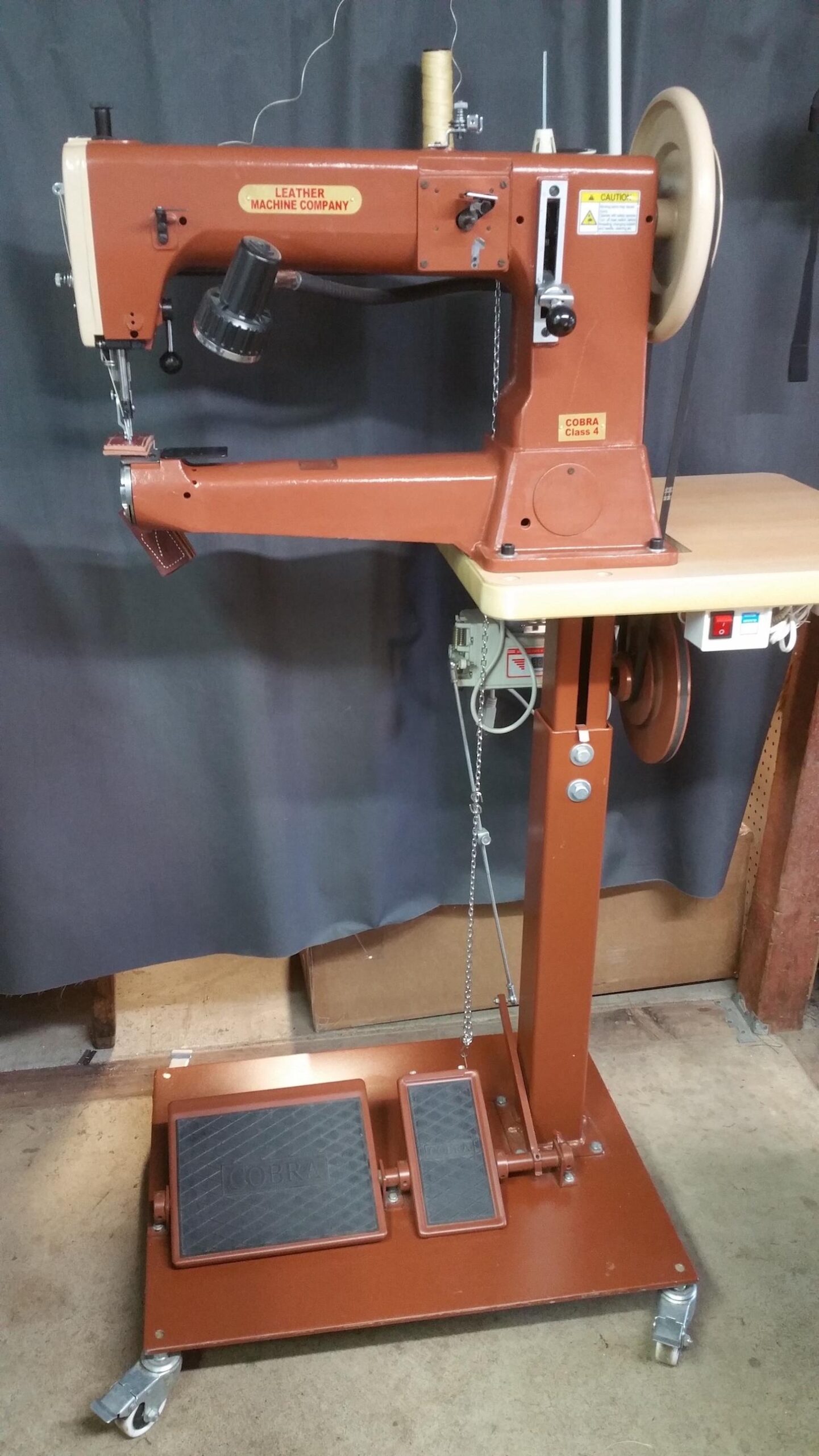 An application scenario or product detail of leather machine company cobra class 4 - Image 18