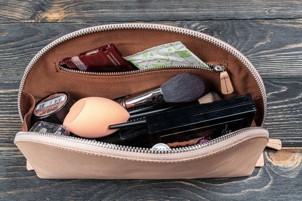 An application scenario or product detail of leather make up case - Image 10