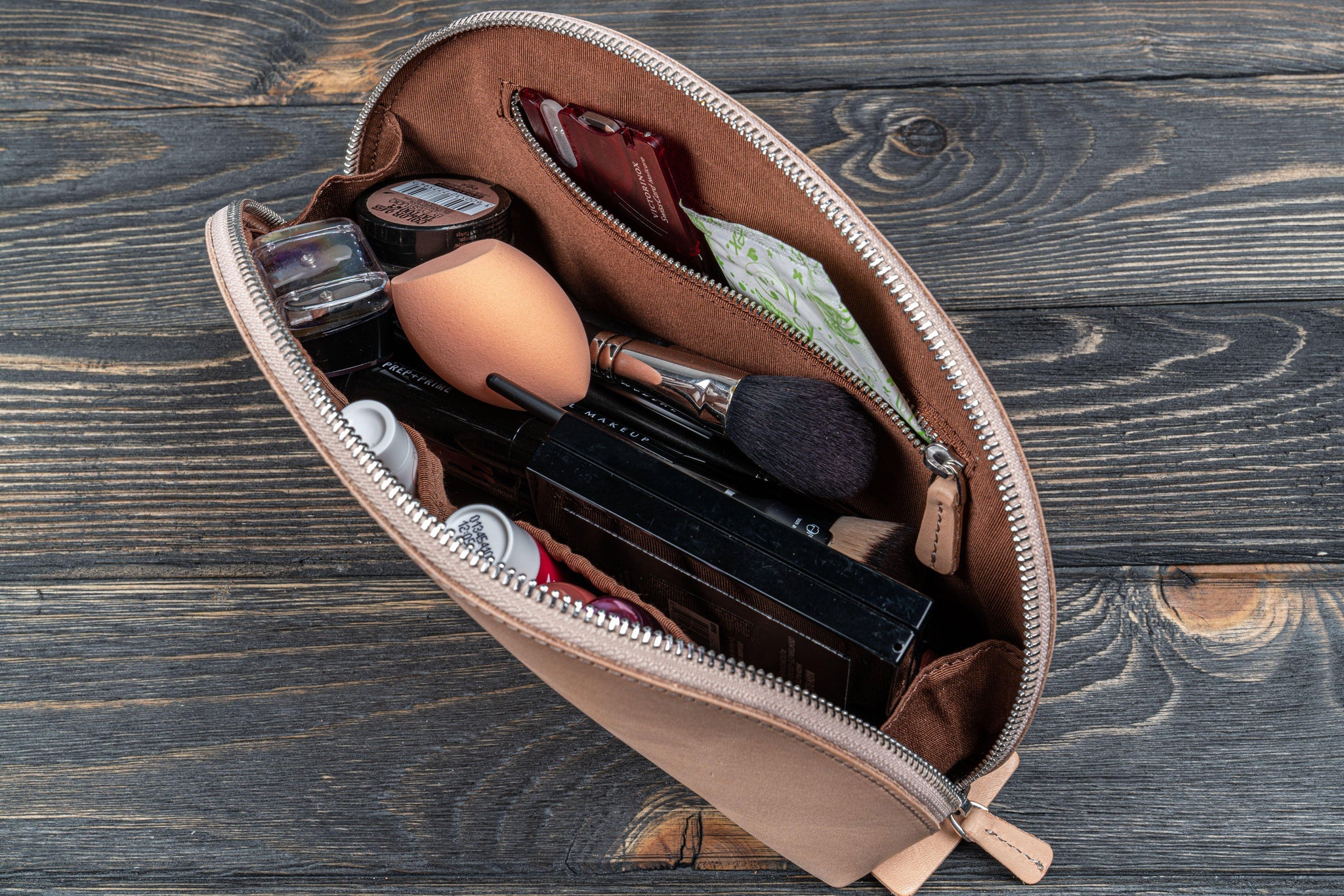 An application scenario or product detail of leather make up case - Image 20