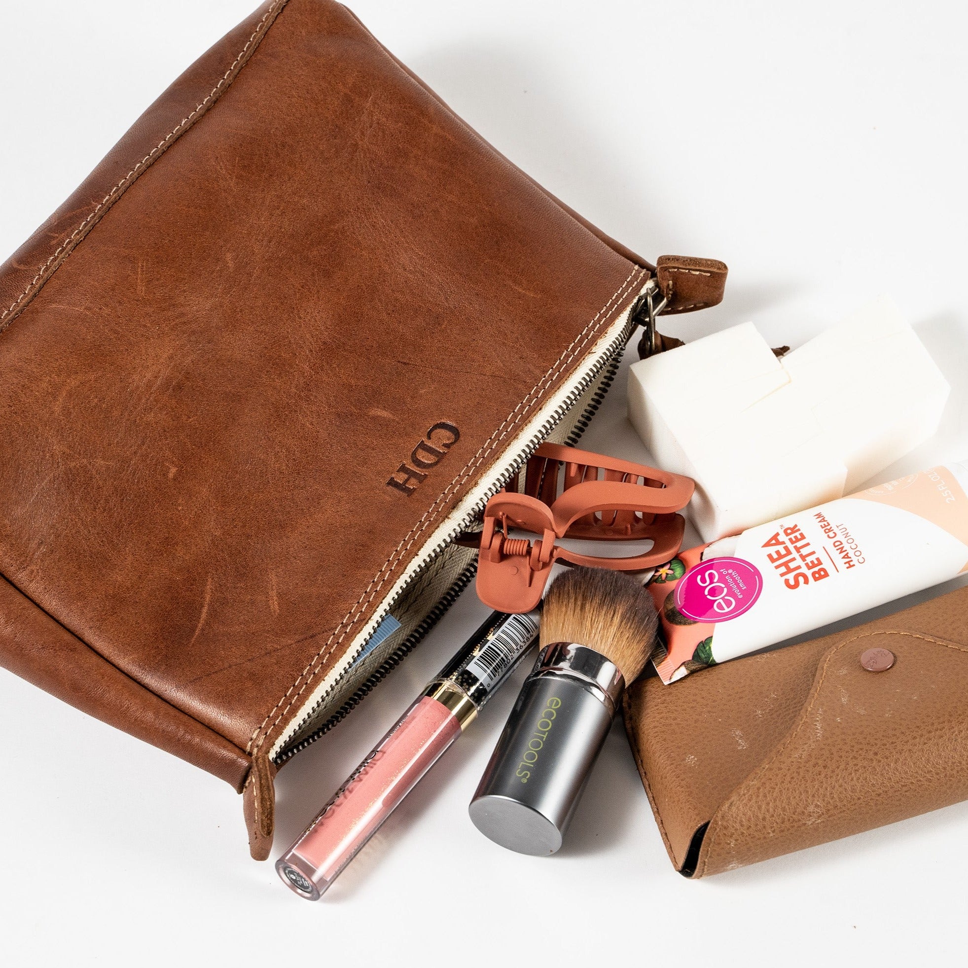 An application scenario or product detail of leather make up pouch - Image 1