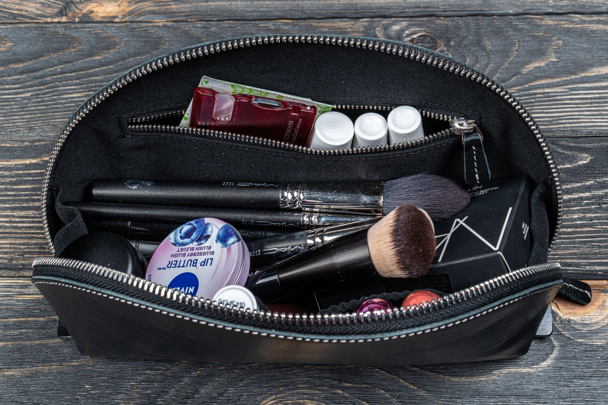 An application scenario or product detail of leather make up pouch - Image 9