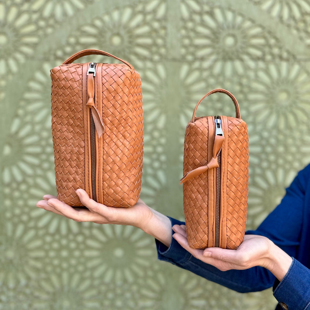 An application scenario or product detail of leather make up pouch - Image 20
