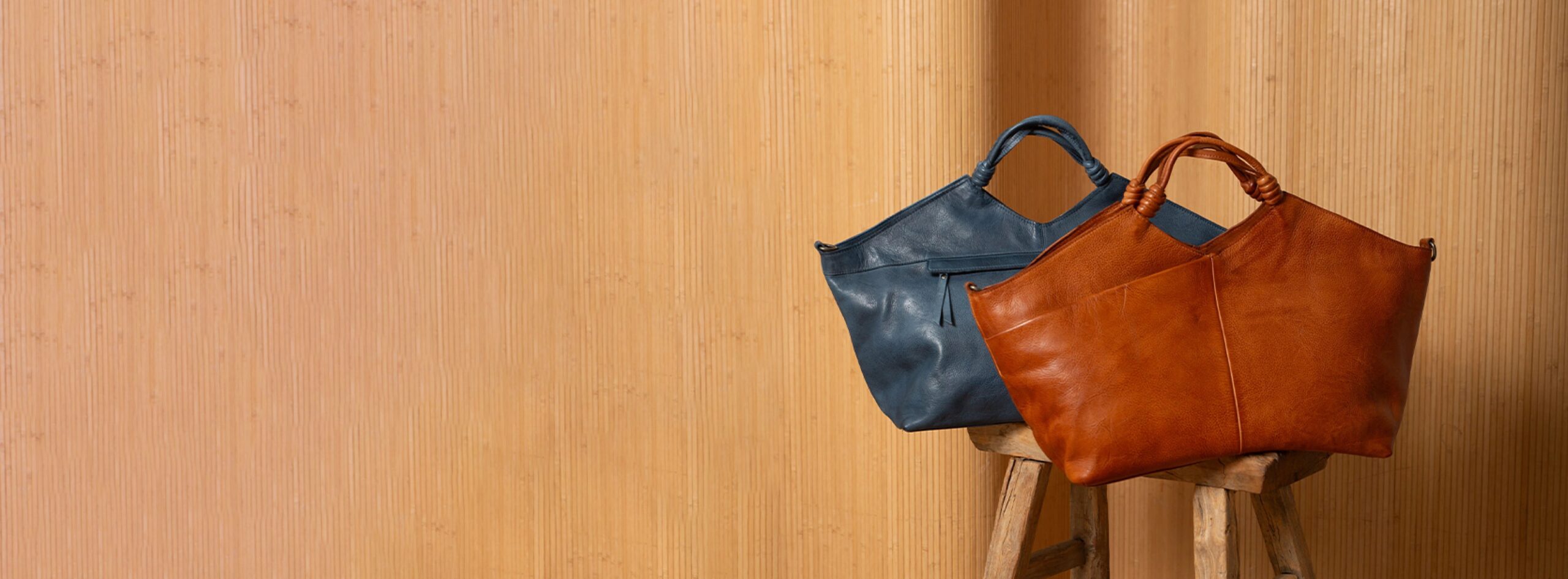 An application scenario or product detail of leather purse company - Image 16