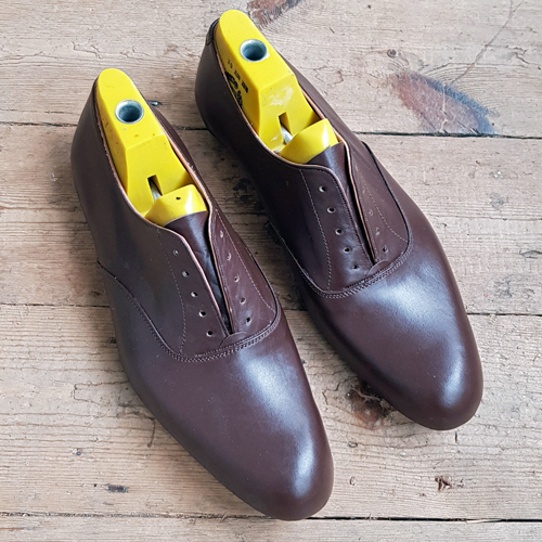 An application scenario or product detail of leather shoe upper - Image 10