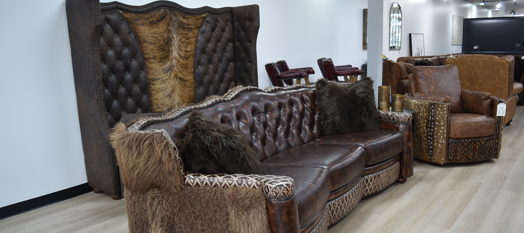 An application scenario or product detail of leather sofa factory outlet - Image 16