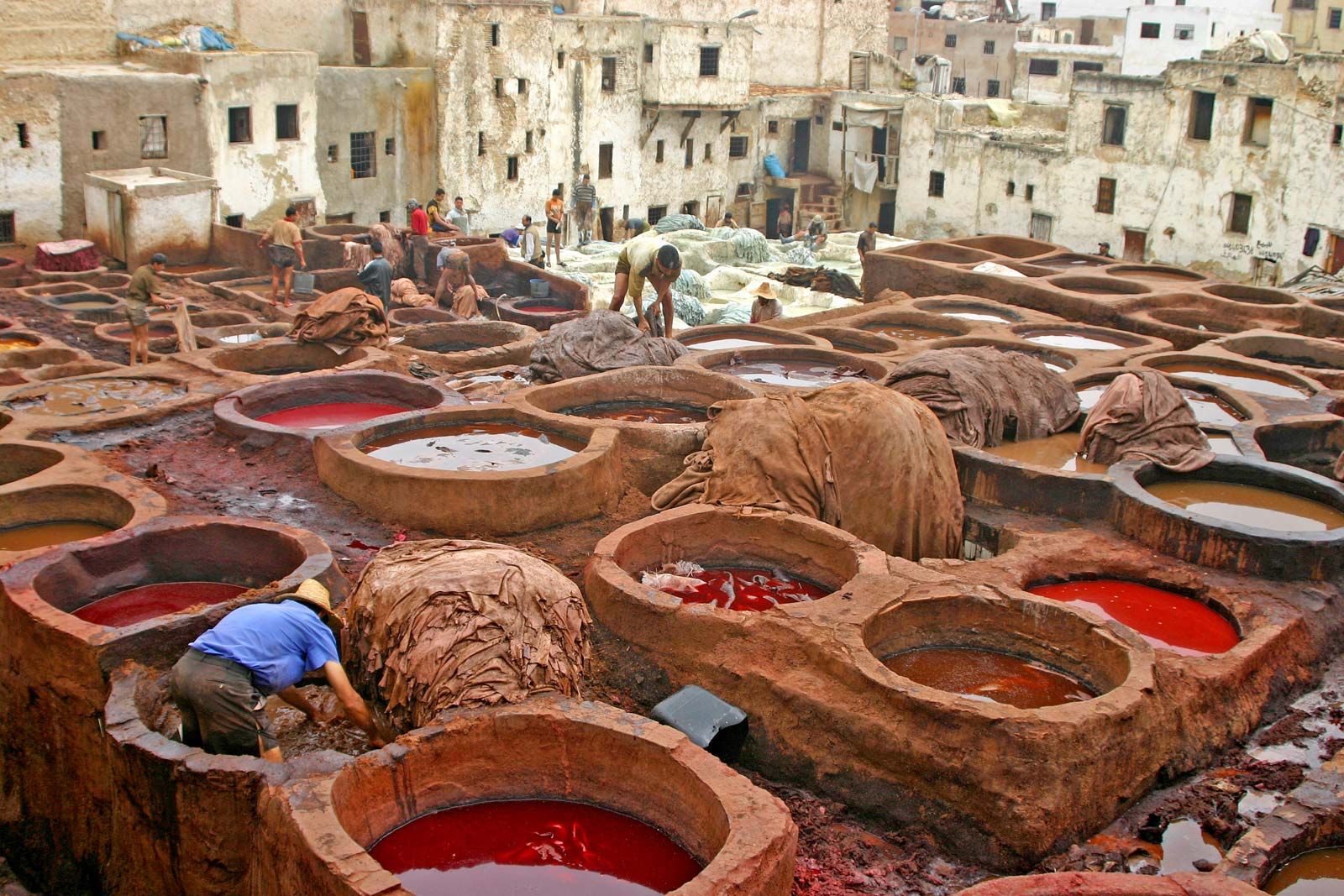 An application scenario or product detail of leather tanning solution - Image 17