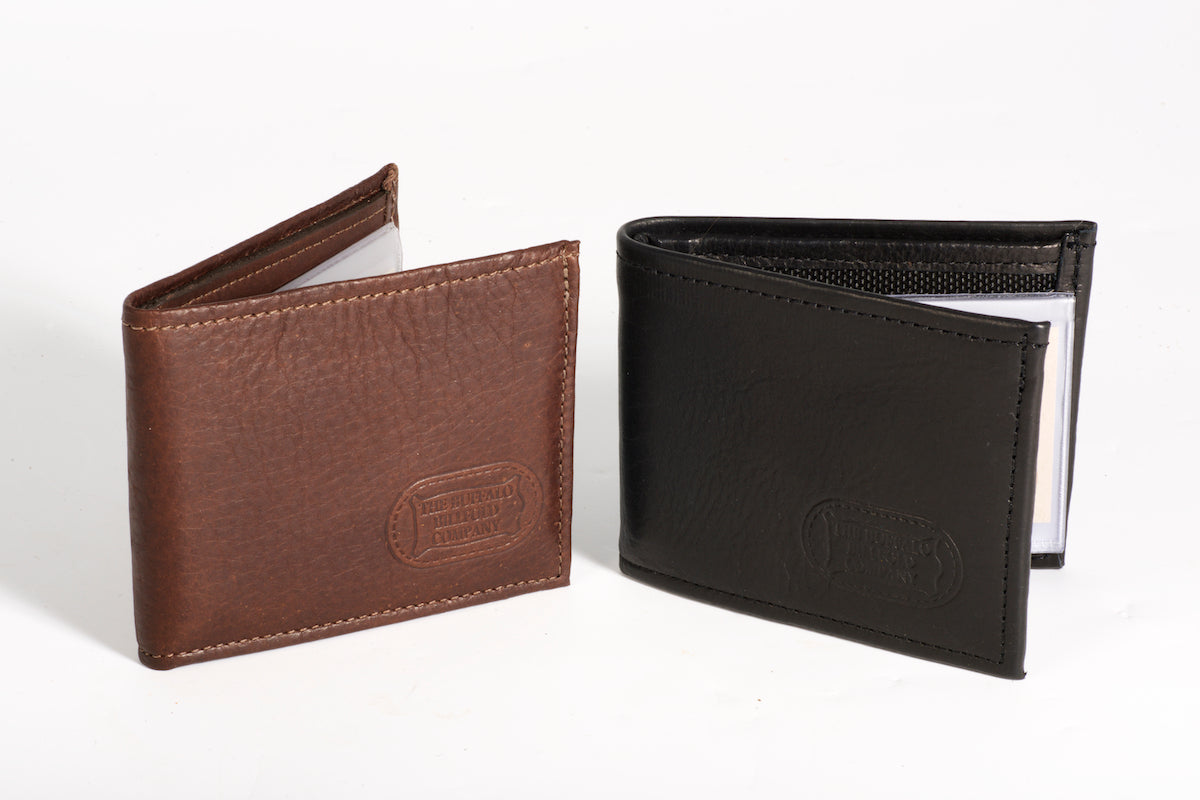 An application scenario or product detail of leather wallet companies - Image 18