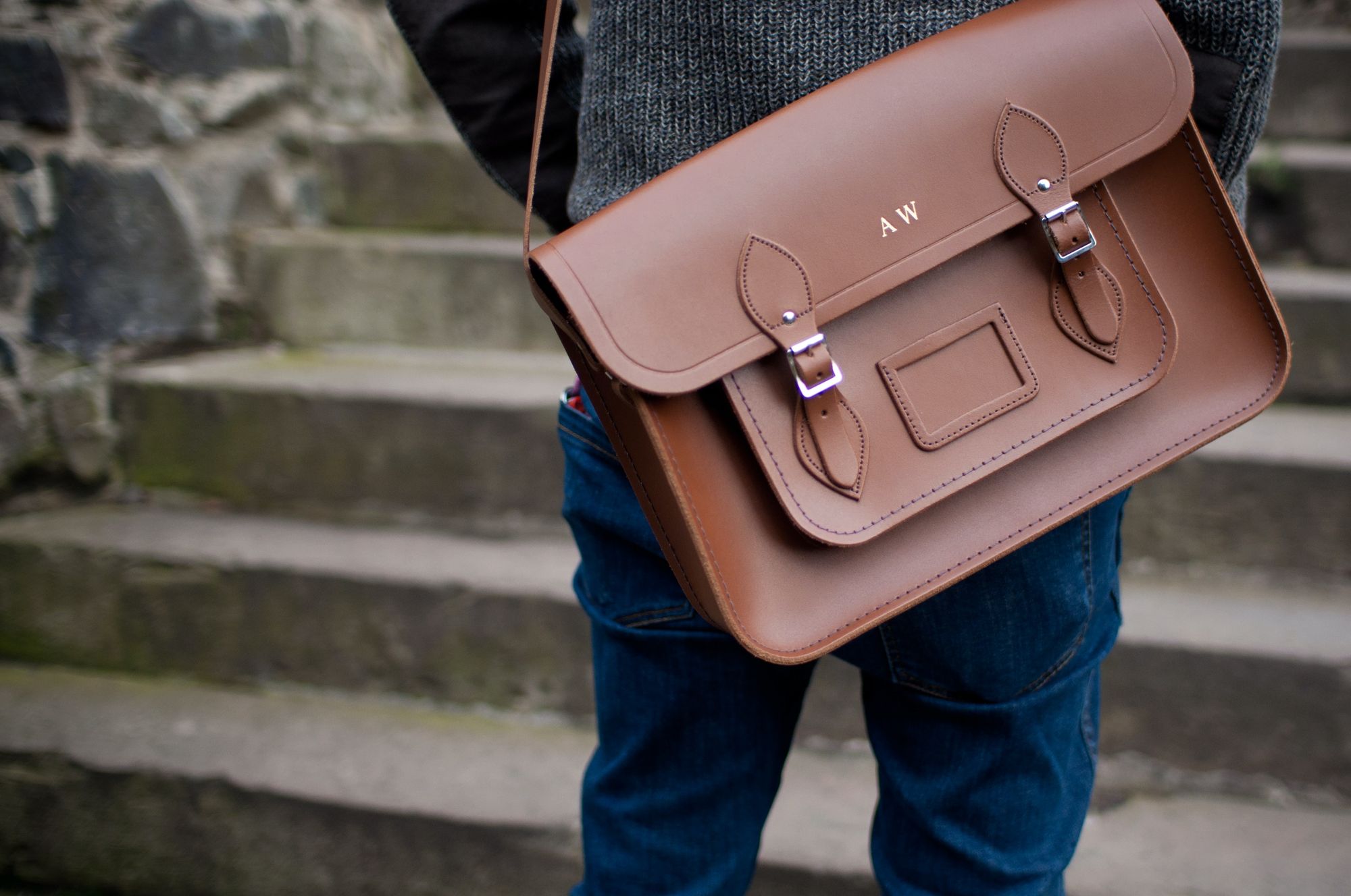 An application scenario or product detail of make a leather bag - Image 6