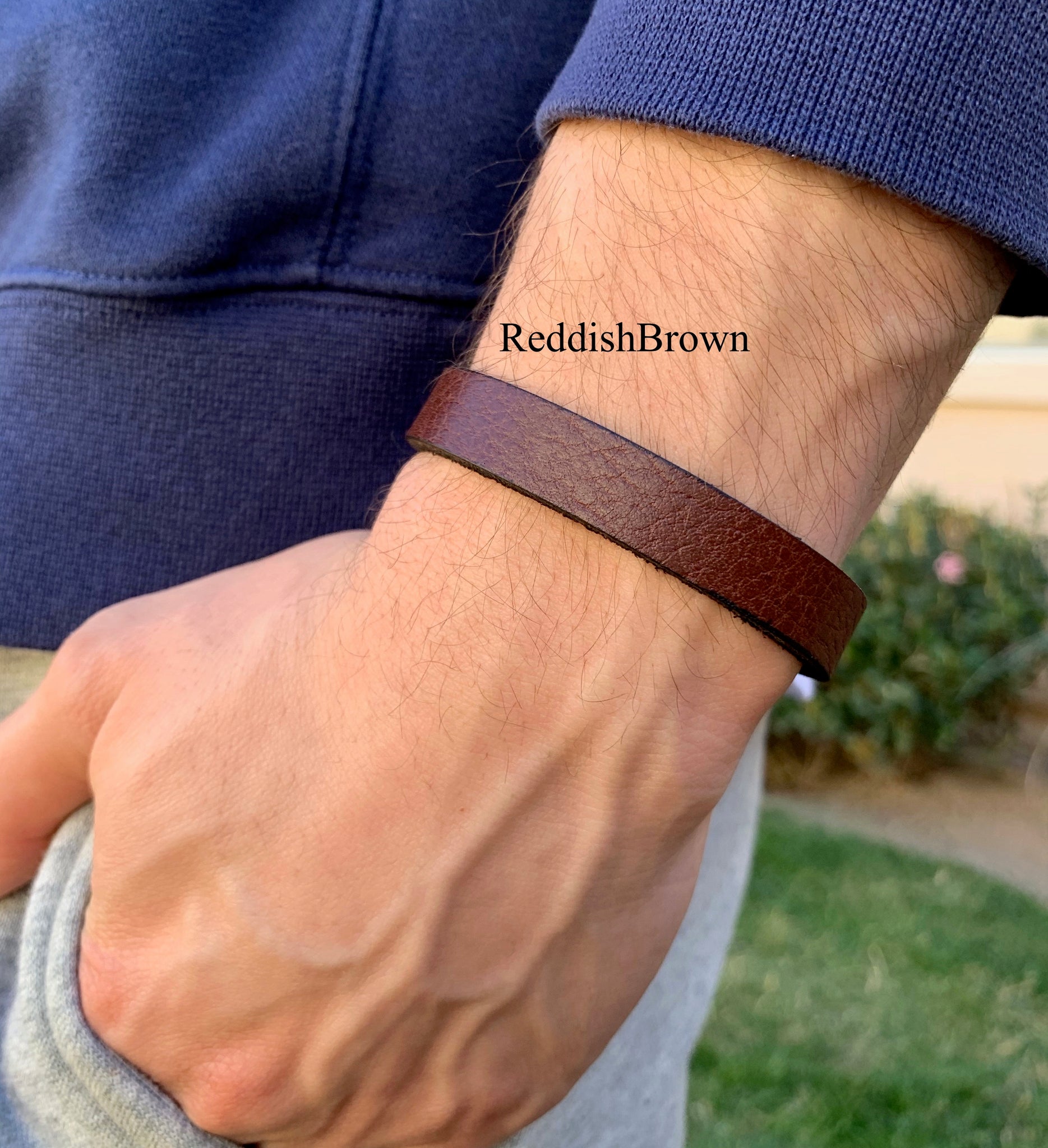 An application scenario or product detail of mens custom leather bracelets - Image 23