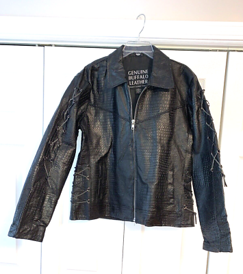 An application scenario or product detail of navarre leather company - Image 8