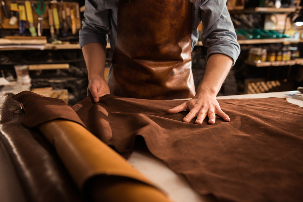 An application scenario or product detail of nubuck leather maintenance - Image 17