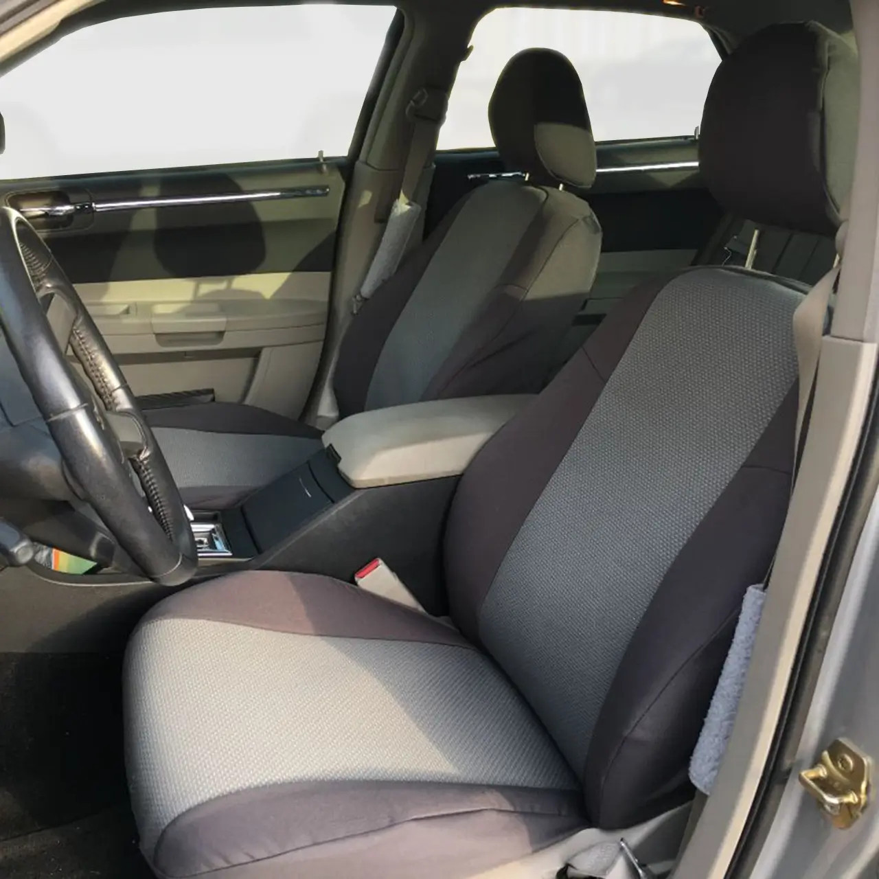 An application scenario or product detail of oem leather seat replacement cover - Image 5