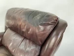 Featured image for the oil stain on leather guide