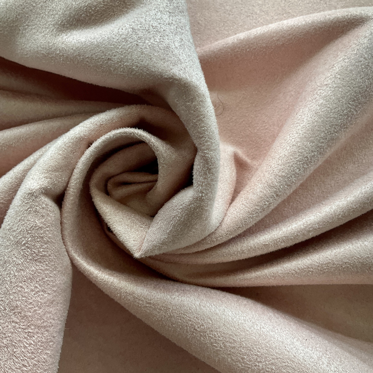 An application scenario or product detail of pink suede material - Image 14