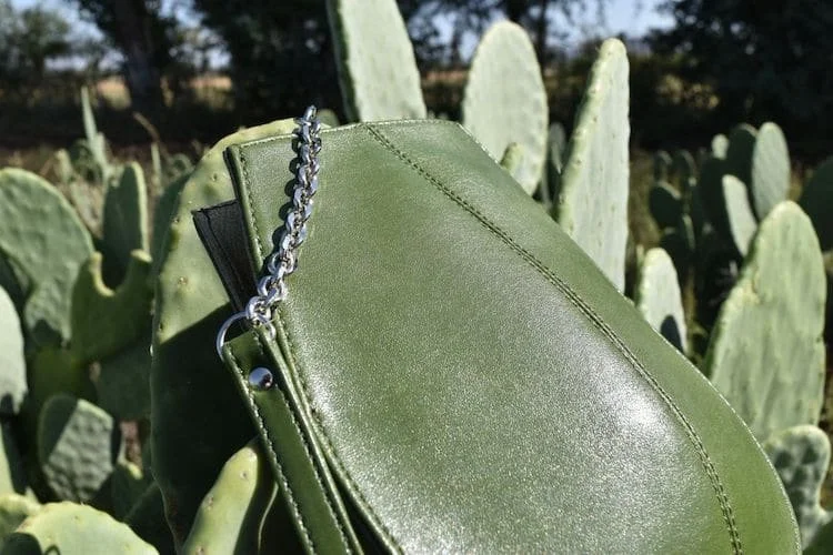 An application scenario or product detail of pleather plants - Image 4