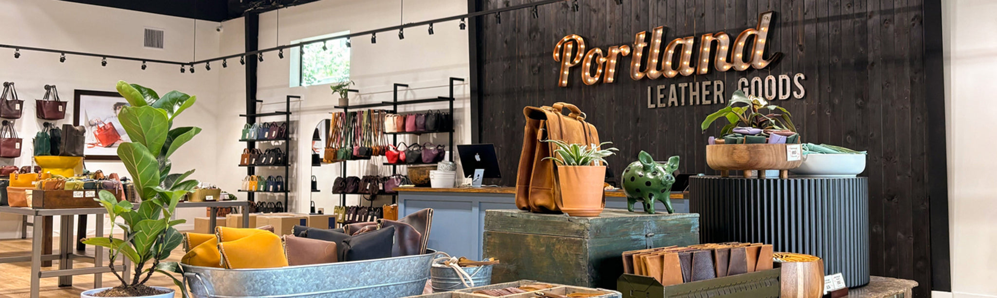 An application scenario or product detail of portland leather company outlet - Image 19