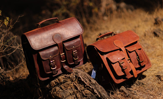 An application scenario or product detail of pu leather handbag - Image 9