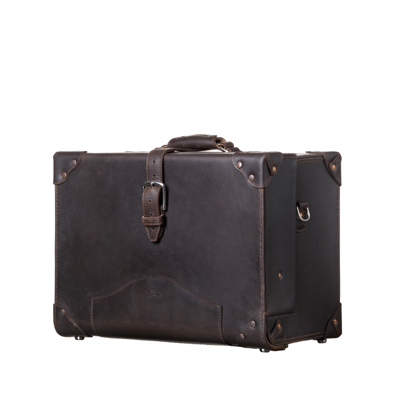 An application scenario or product detail of saddleback leather company - Image 12