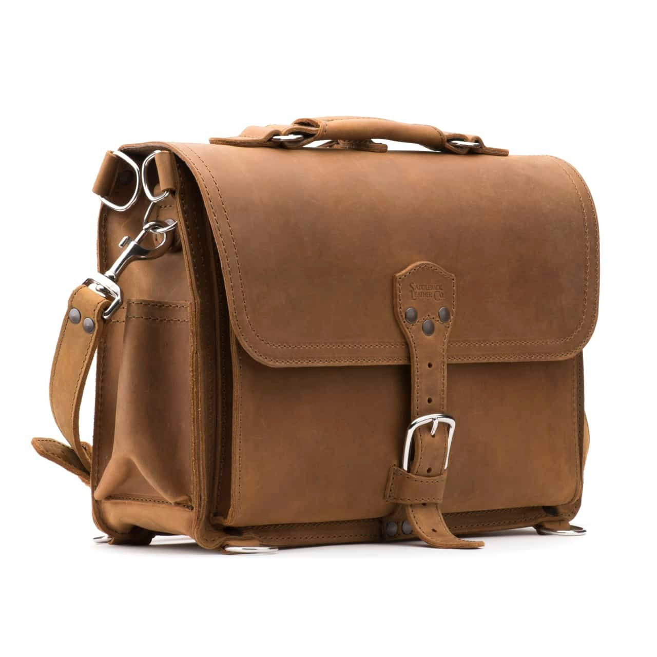 Featured image for the saddleback leather company briefcase guide