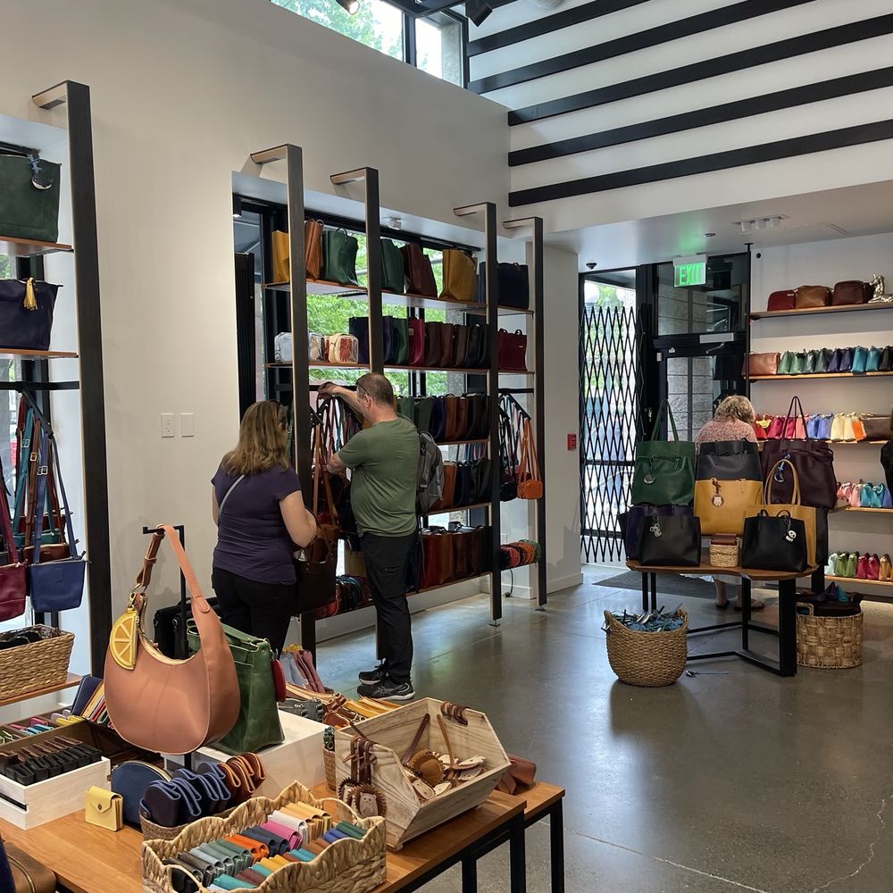 An application scenario or product detail of seattle leather company - Image 5