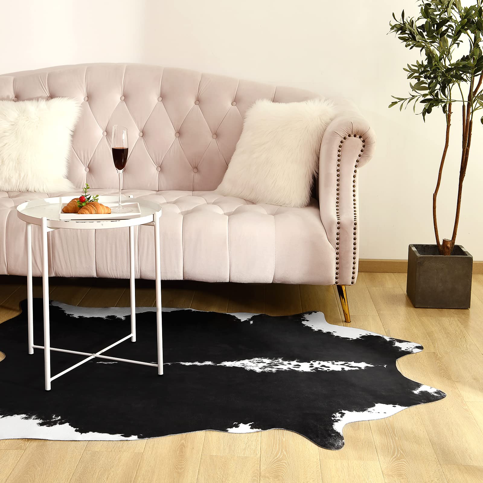 An application scenario or product detail of small cowhide rugs - Image 6