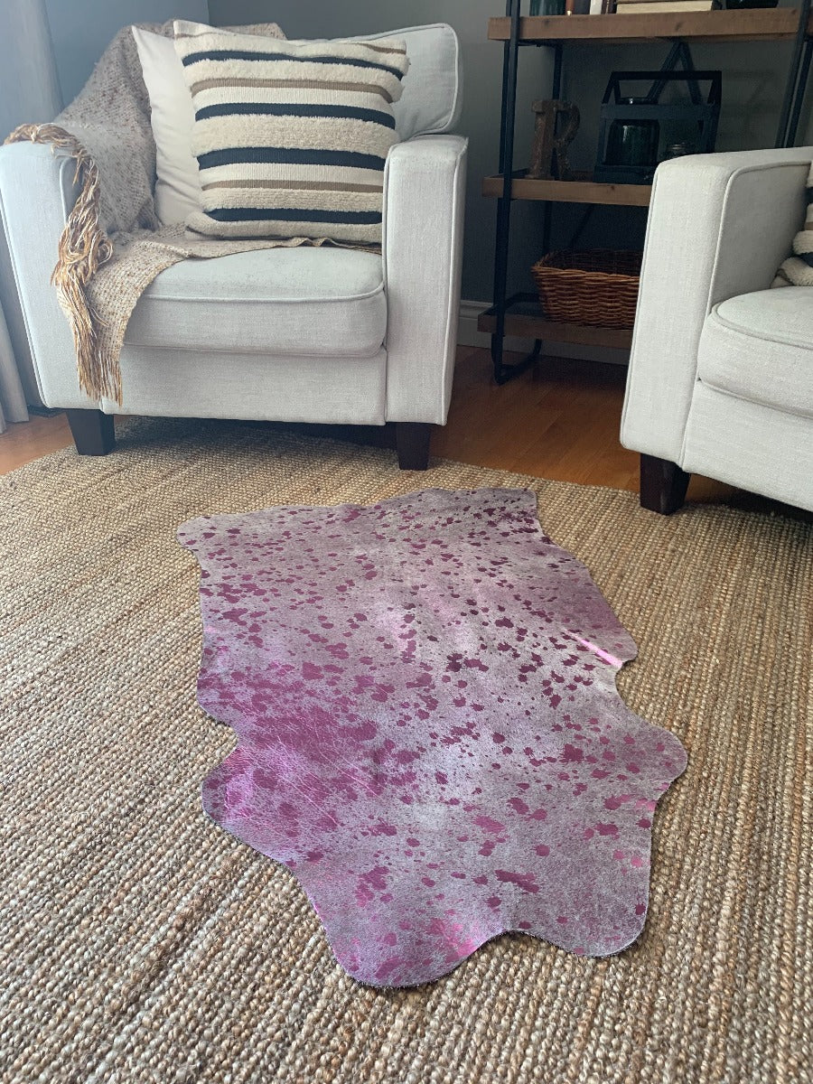 An application scenario or product detail of small cowhide rugs - Image 15