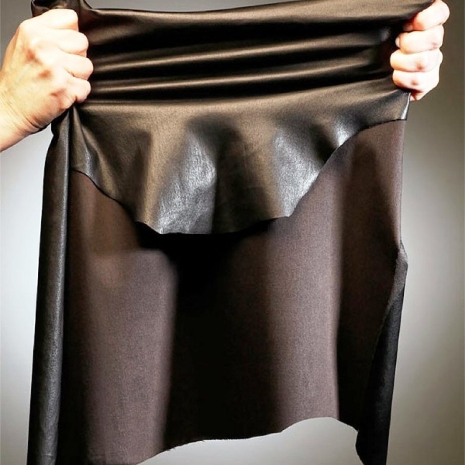 An application scenario or product detail of stretchable leather - Image 7