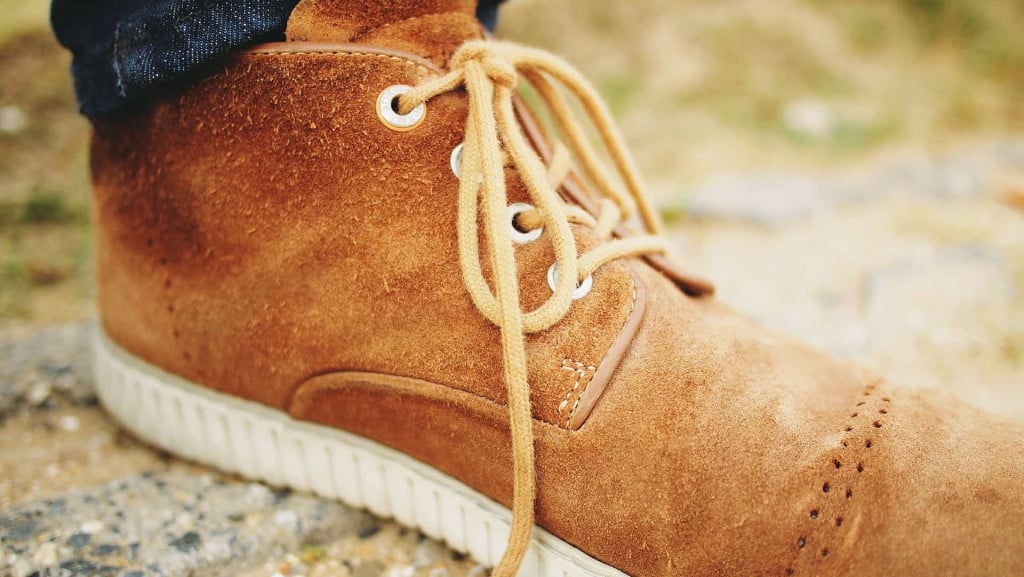 An application scenario or product detail of suede leatger - Image 12