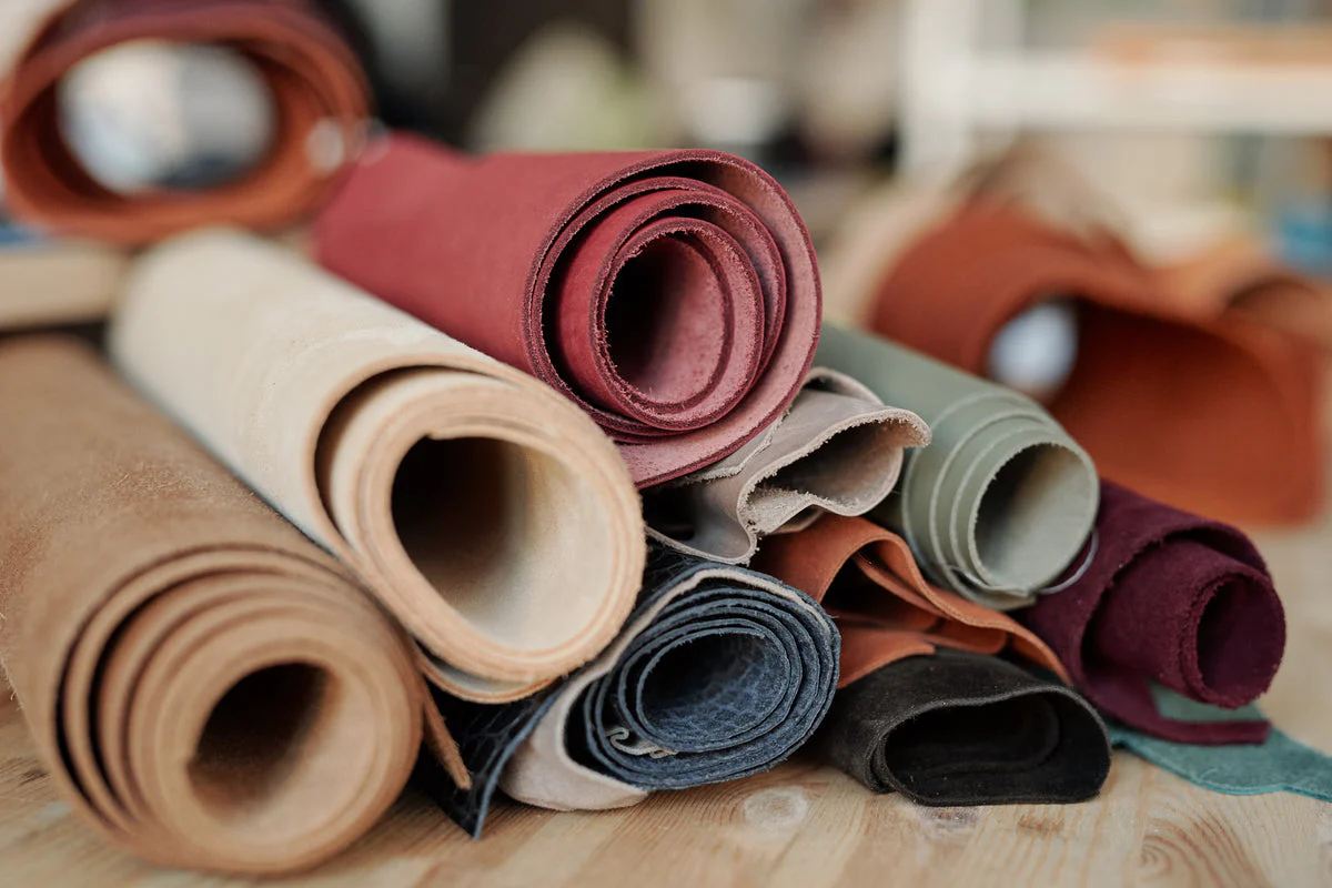 An application scenario or product detail of suede leatger - Image 16