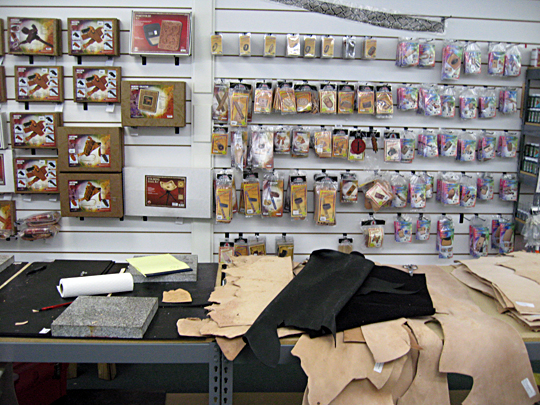 An application scenario or product detail of tandy leather factory fresno - Image 5