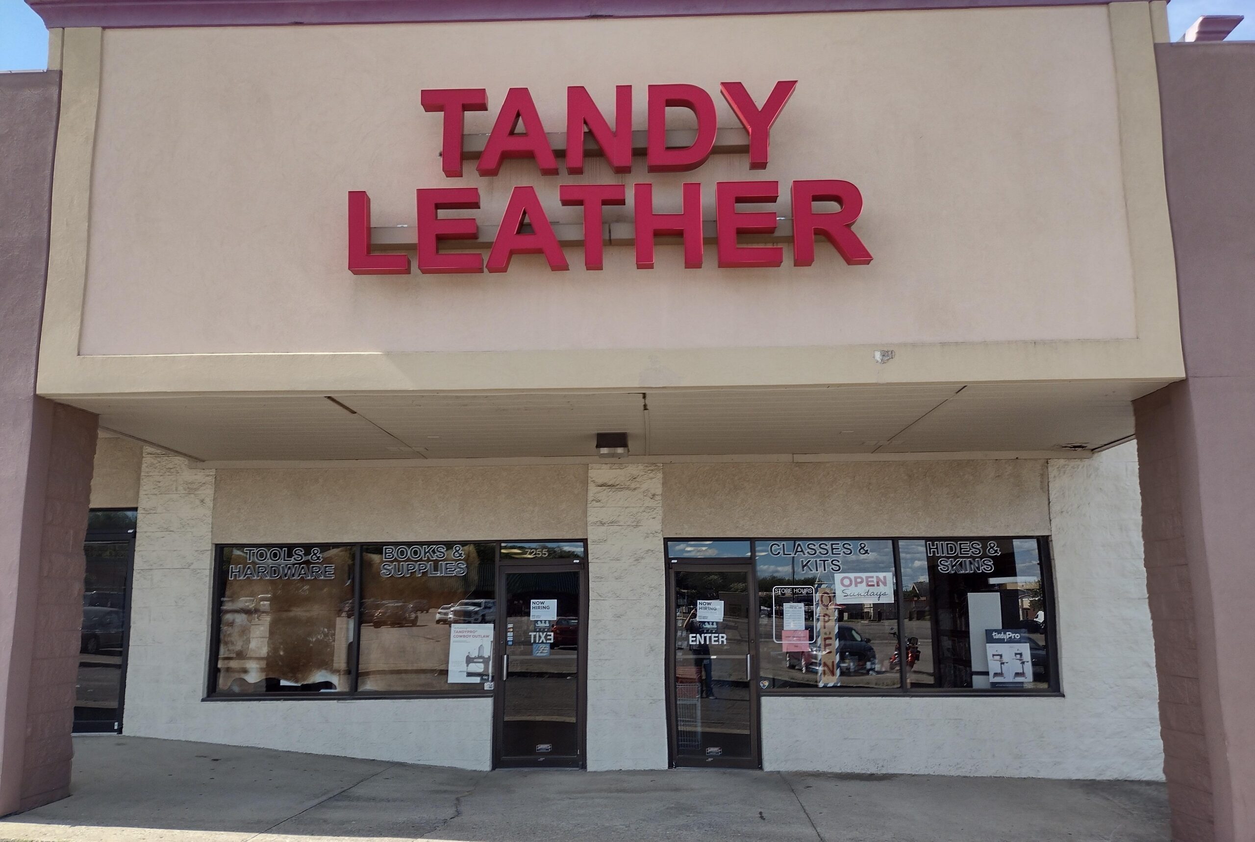 An application scenario or product detail of tandy leather factory locations - Image 4