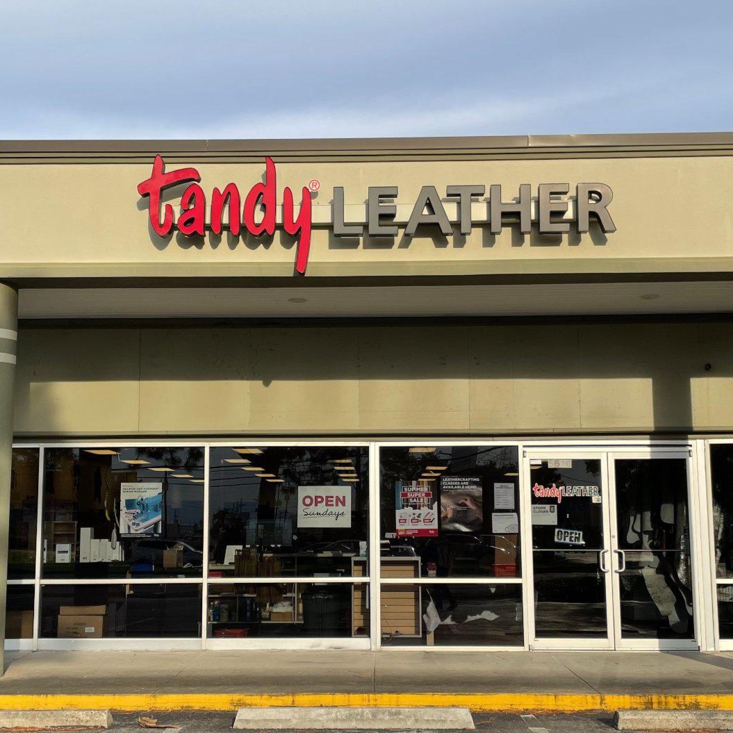 An application scenario or product detail of tandy leather factory outlet - Image 4