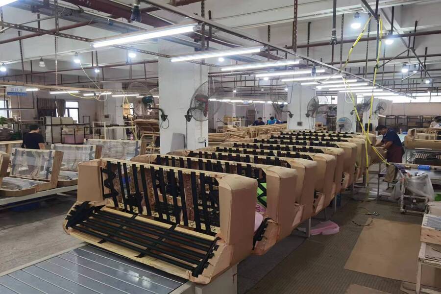 An application scenario or product detail of the leather factory couch - Image 17