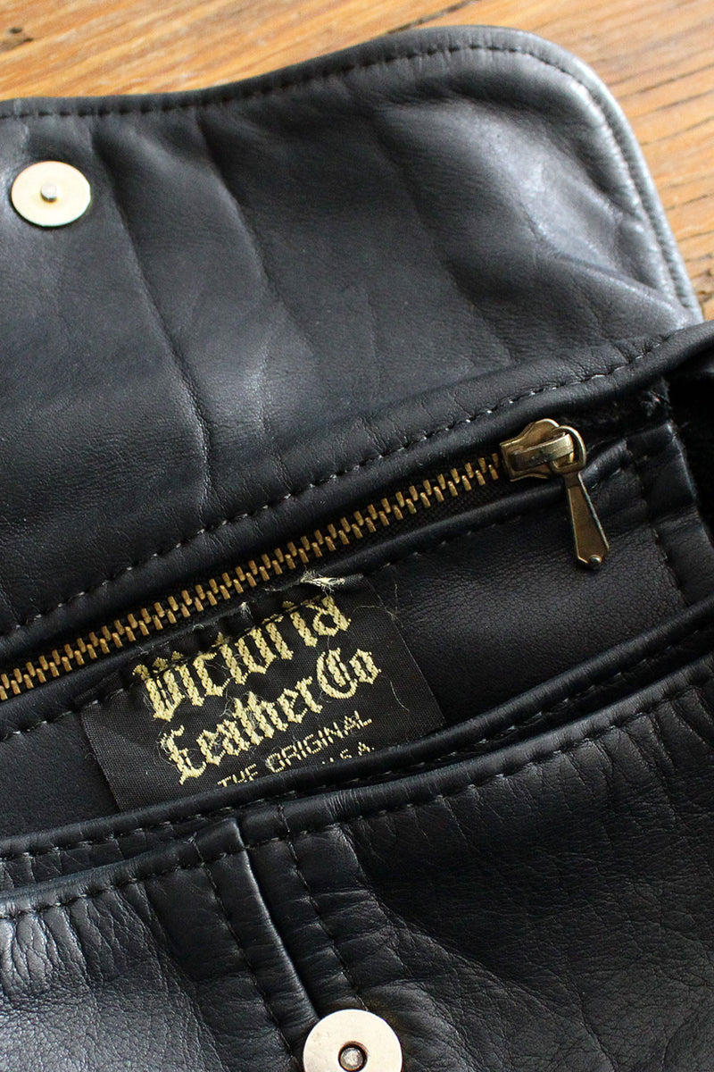 An application scenario or product detail of victoria leather company purses - Image 6