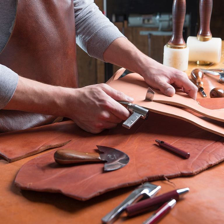 An application scenario or product detail of weavers leather supply - Image 17