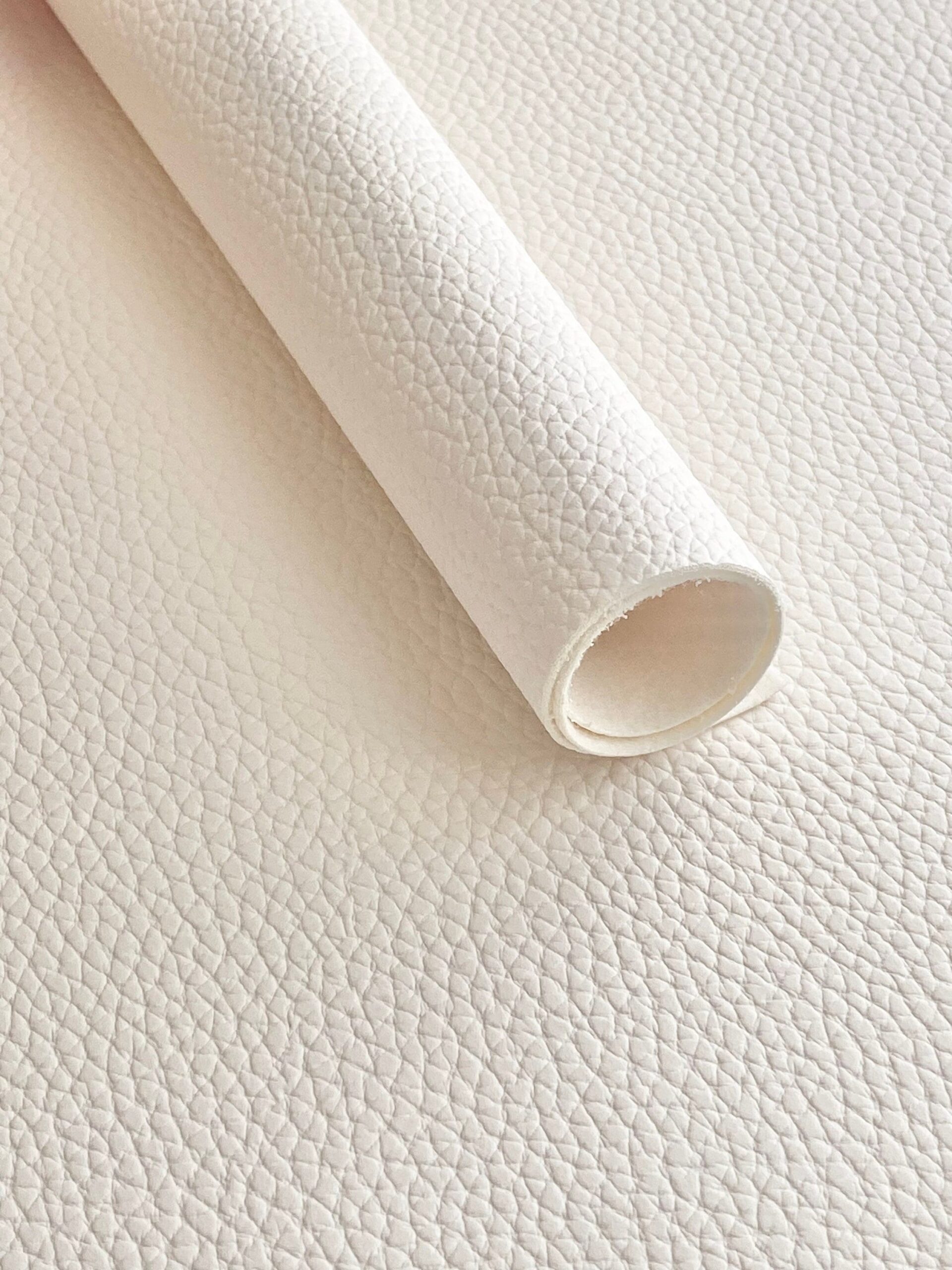 An application scenario or product detail of white leather fabric - Image 13