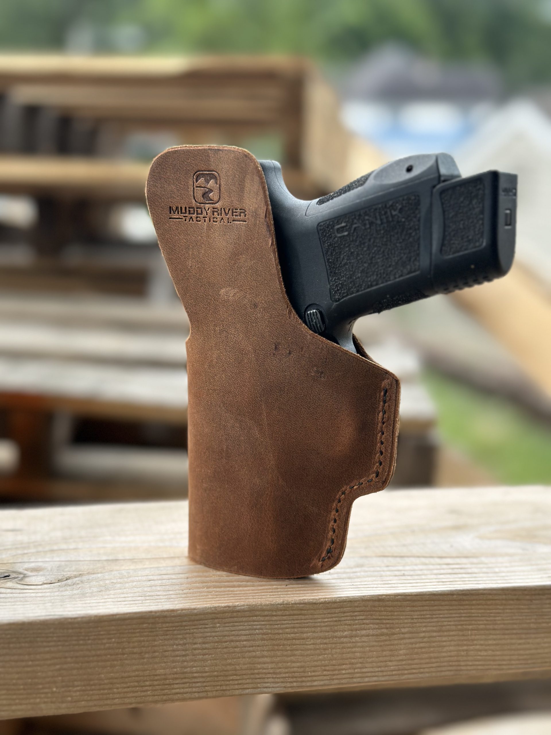 An application scenario or product detail of who makes the best leather holsters - Image 9