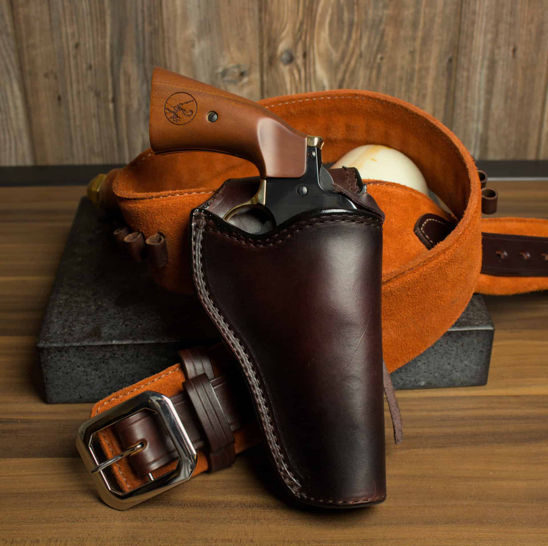 An application scenario or product detail of who makes the best leather holsters - Image 11