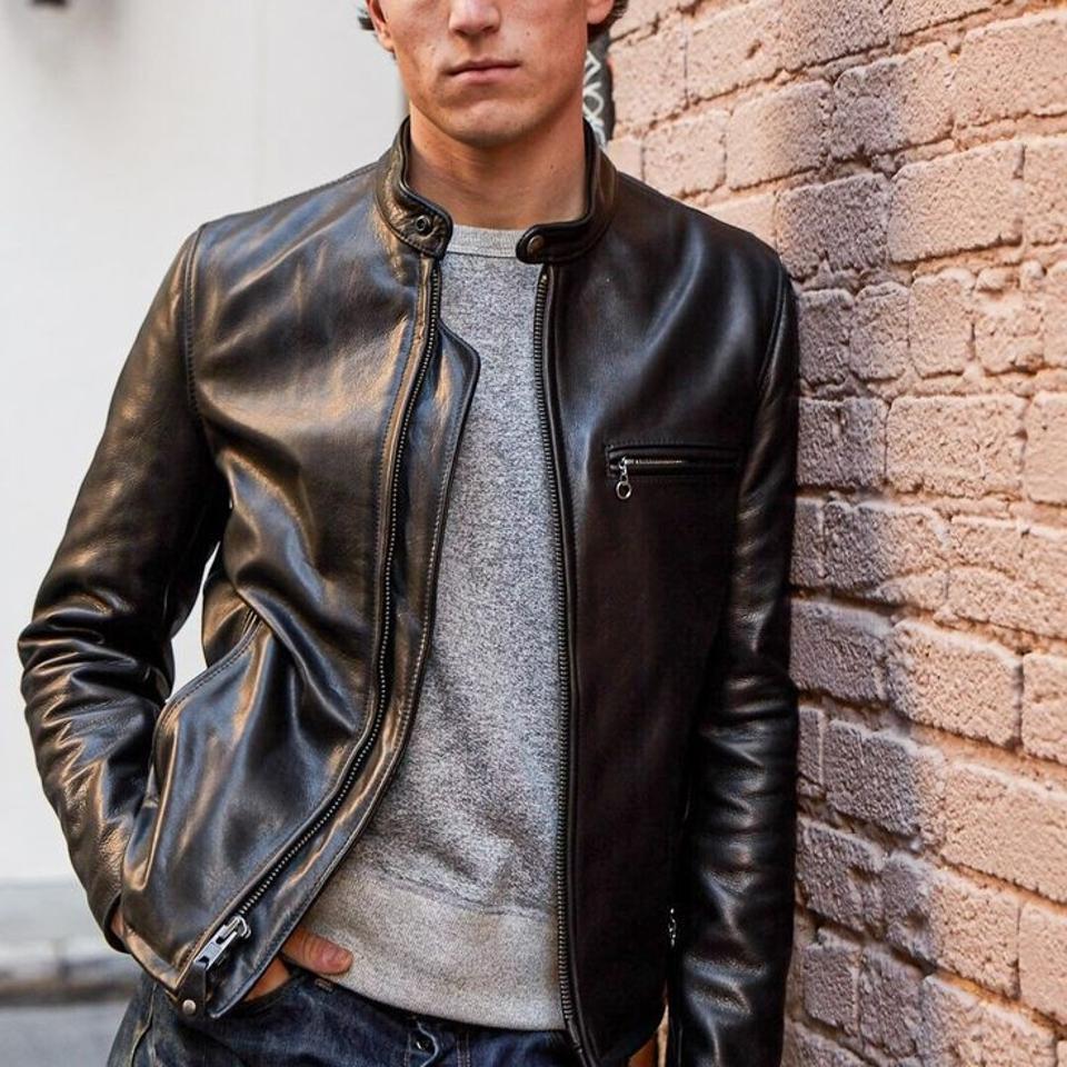 An application scenario or product detail of who makes the best leather jackets - Image 4