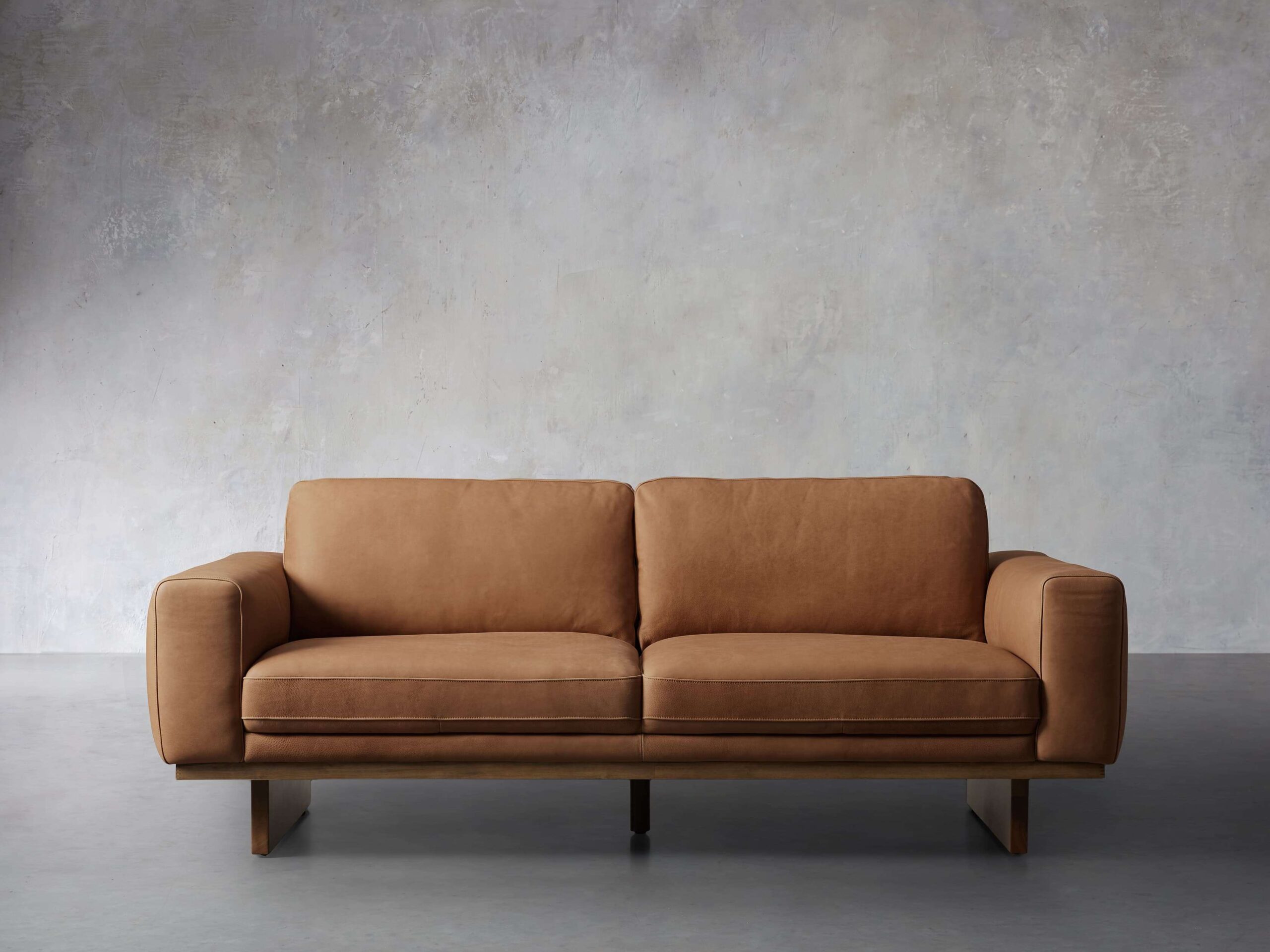 An application scenario or product detail of who makes the best leather sofas - Image 5