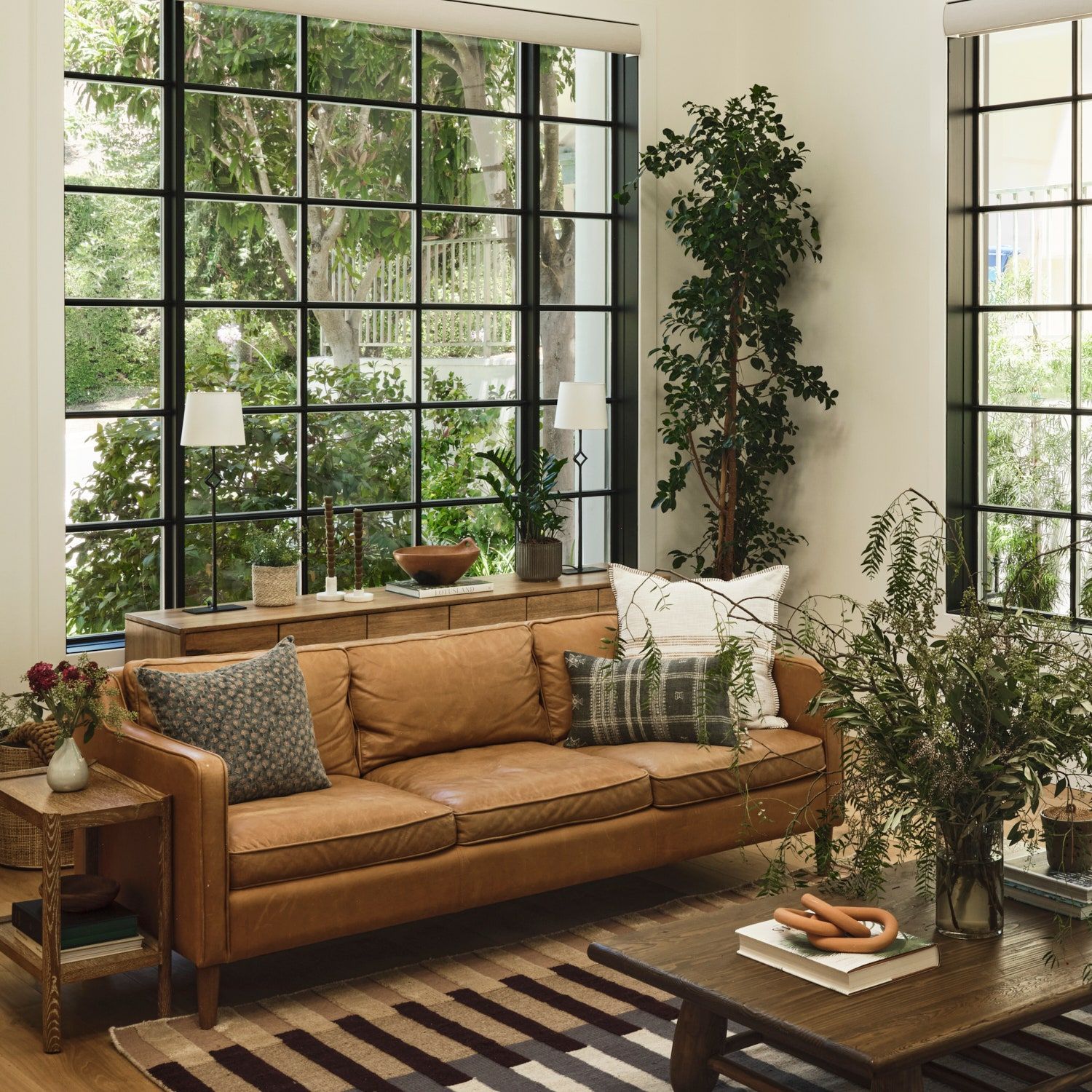 An application scenario or product detail of who makes the best quality leather furniture - Image 7