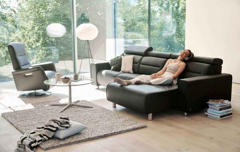 An application scenario or product detail of who makes the best quality leather furniture - Image 17