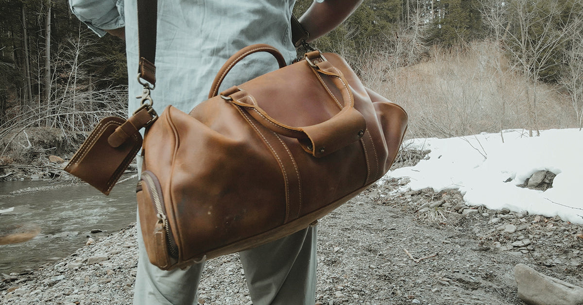 An application scenario or product detail of wholesale leather bags - Image 9
