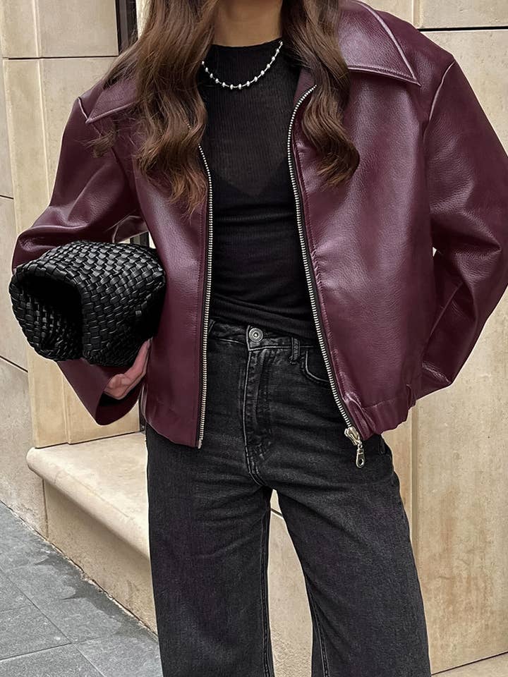 An application scenario or product detail of wholesale leather clothing - Image 8