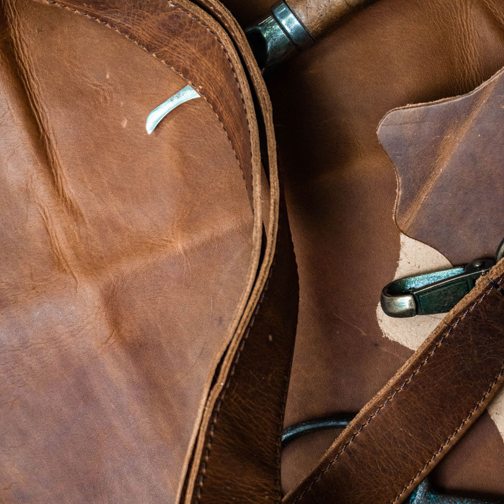 An application scenario or product detail of wholesale leather clothing - Image 16