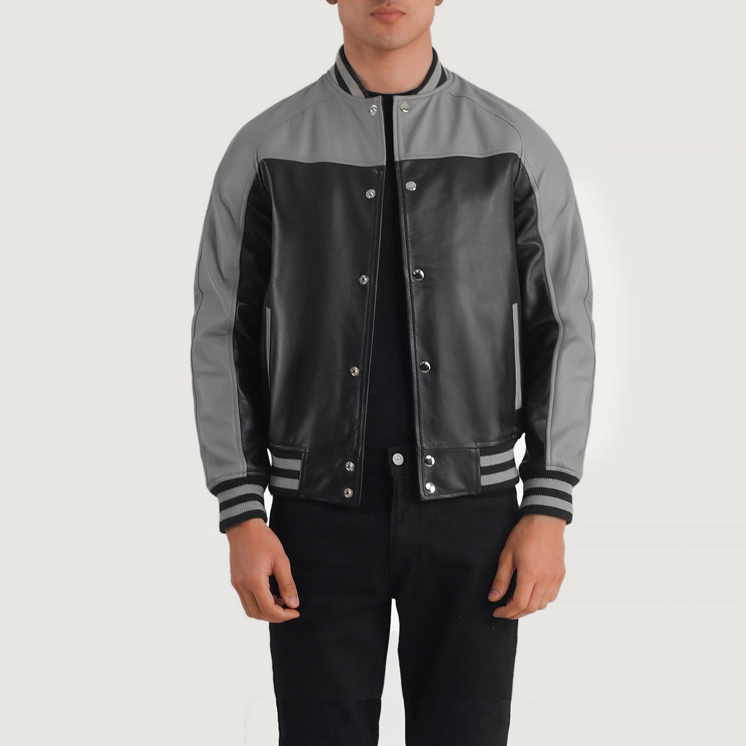 An application scenario or product detail of wholesale varsity jackets with leather sleeves - Image 3