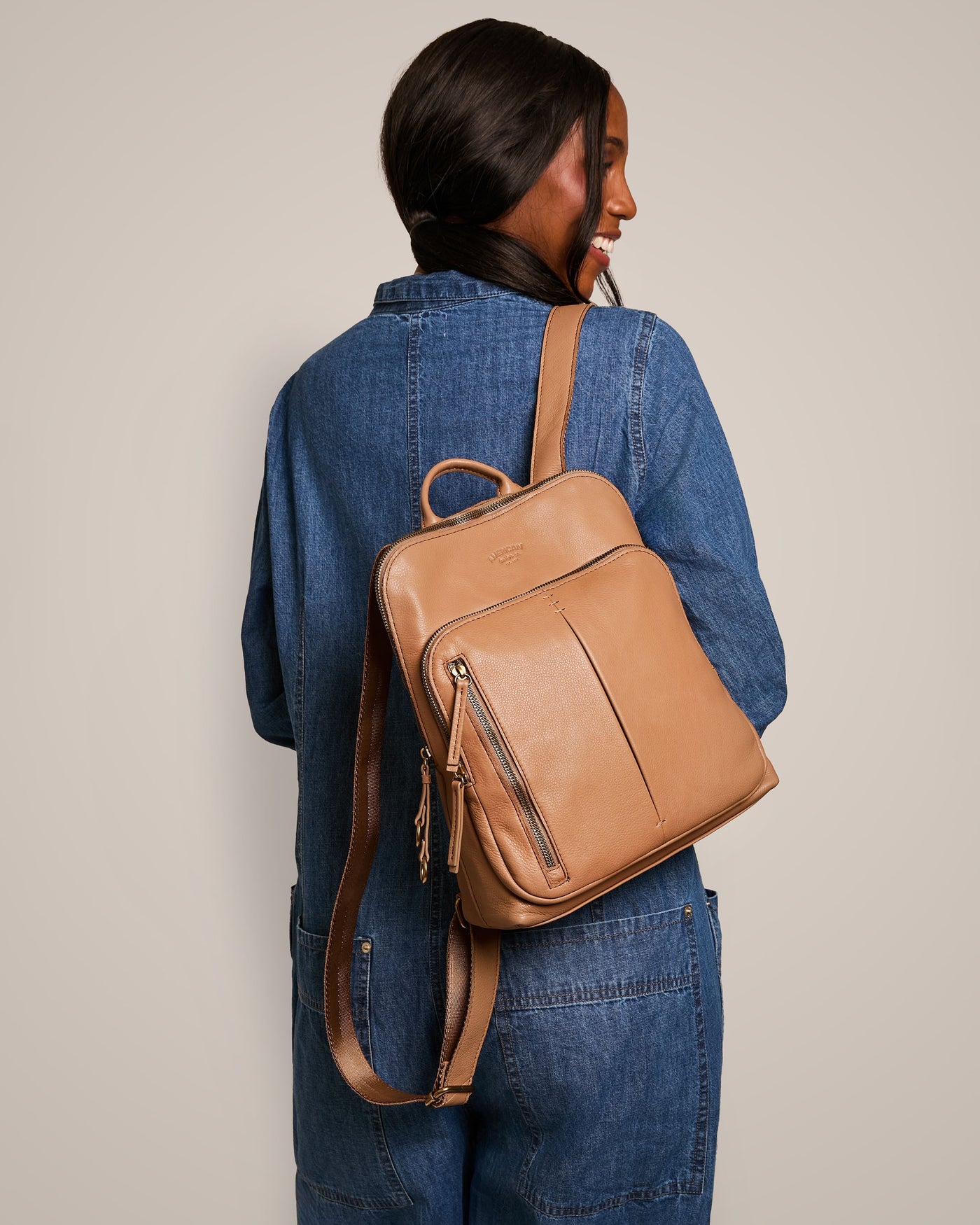 An application scenario or product detail of american leather company backpack - Image 11