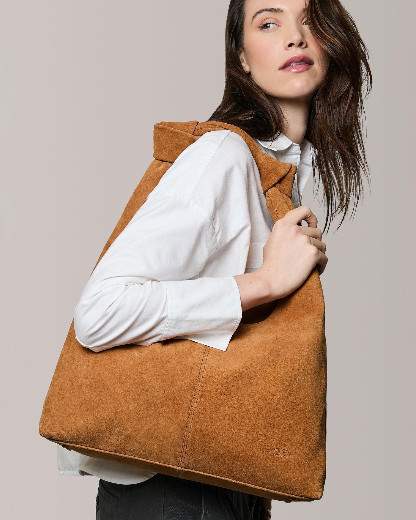 An application scenario or product detail of american leather company outlet - Image 20