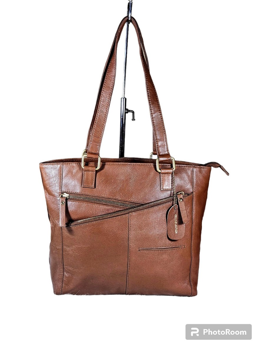 An application scenario or product detail of american leather company purses - Image 19