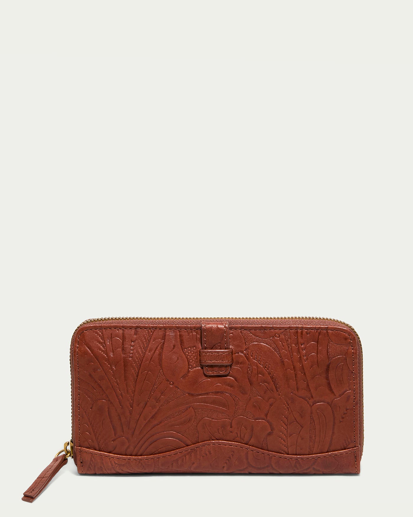 An application scenario or product detail of american leather company wallet - Image 12